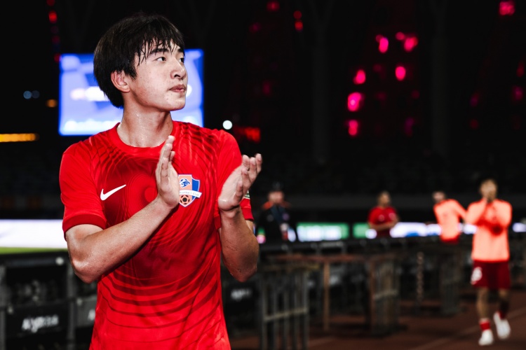 阿隆索新东家赔率：利物浦领先，拜仁热刺紧随，西班牙执教机会大