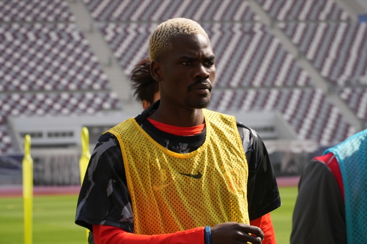 埃斯特旺强调过程铸就强大 永远团结一心