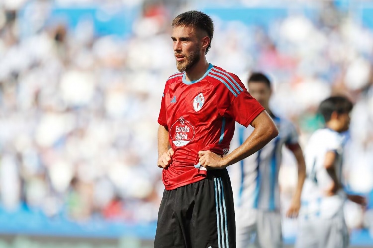 泰山官方海报祝福王大雷生日快乐